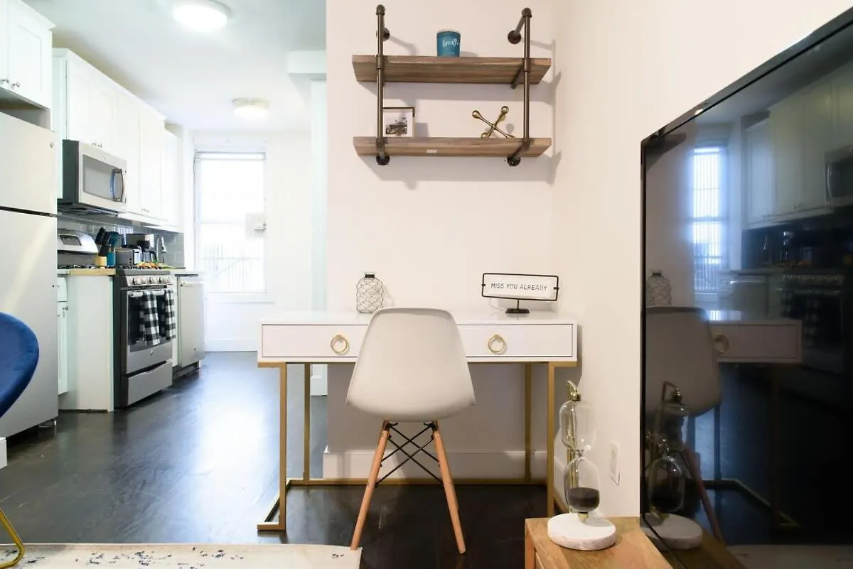 39-1 Renovated 3Br Apartment New York