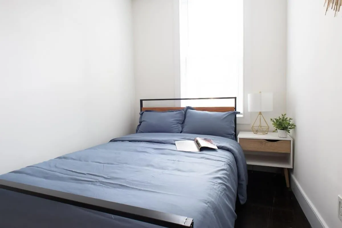39-1 Renovated 3Br Apartment New York United States
